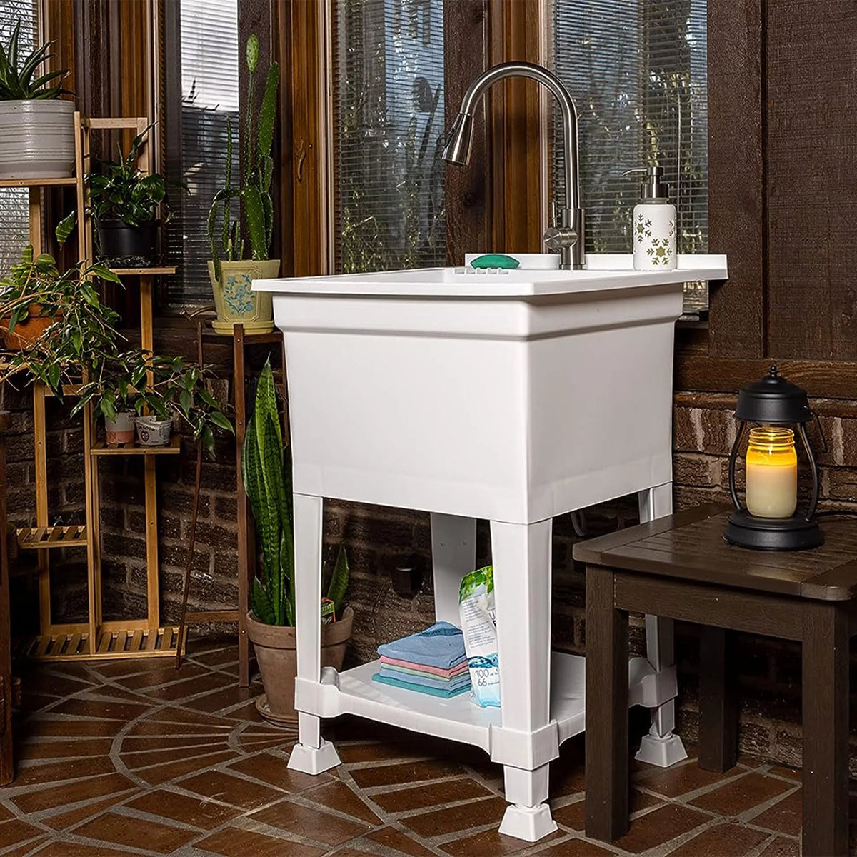 White 24" Freestanding Plastic Utility Sink R881478