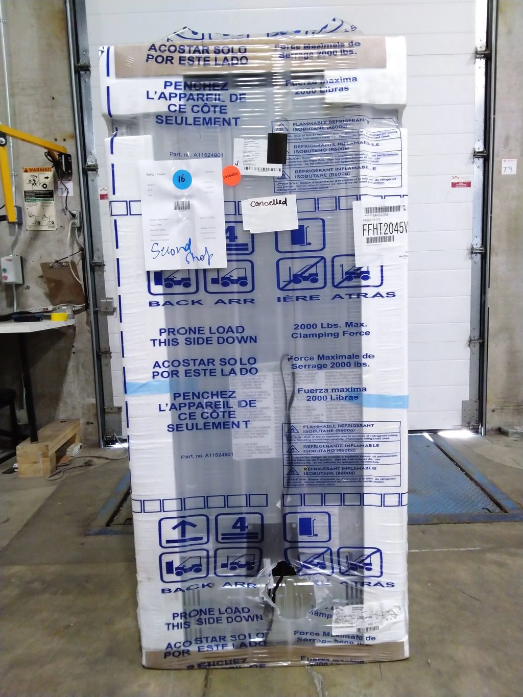 30IN. 20 CU FT. Top Freezer Refrigerator with Auto-Close Doors W717201