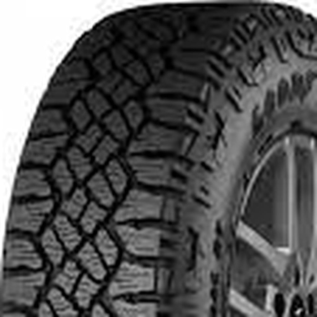 LT295/70R17 128/125S E Light Truck Tire Y977610
