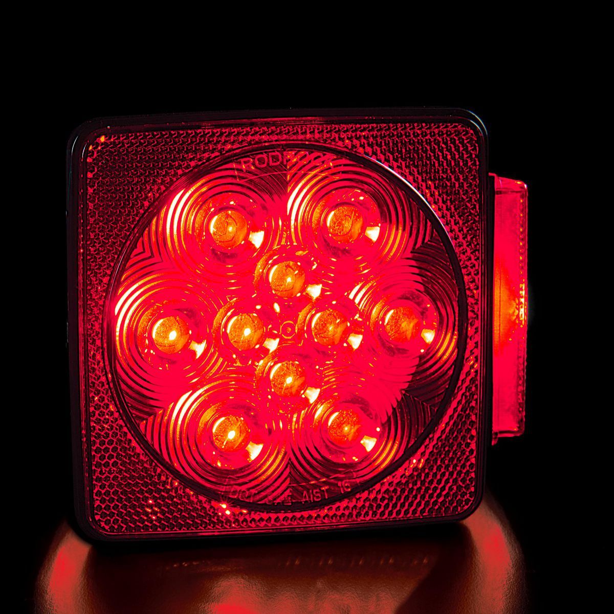 Submersible LED Trailer Light M14783