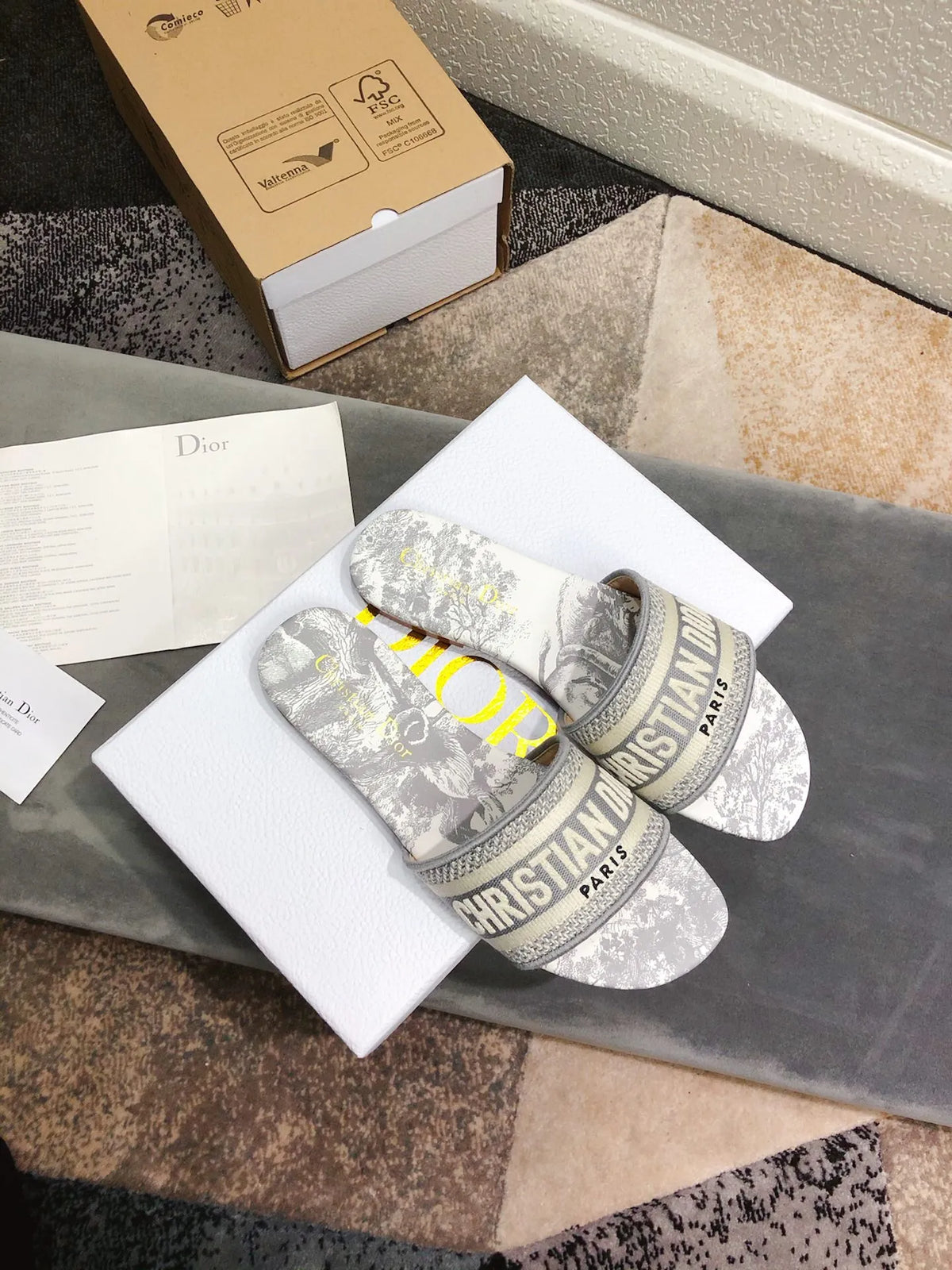 Women Slippers A10537