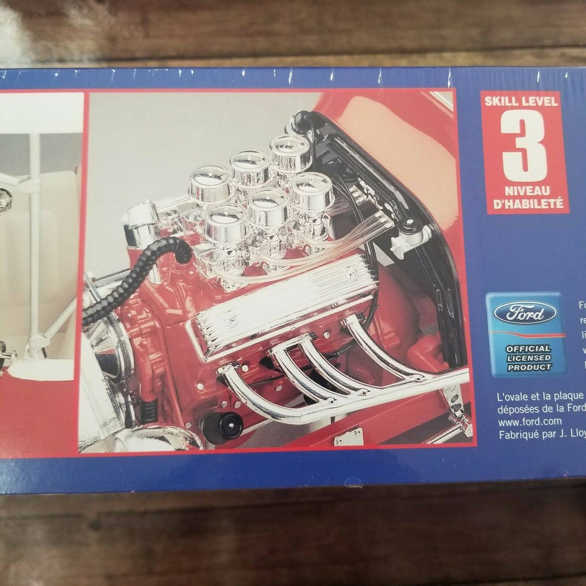 1/8 Scale Ford Model Kit Z300451