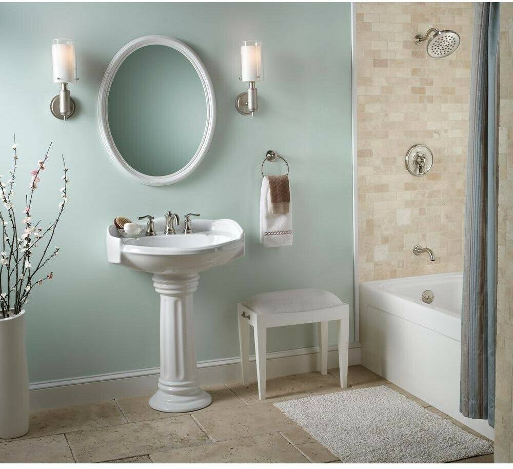 Chrome 1-Handle Single Hole Bathroom Faucet D3093