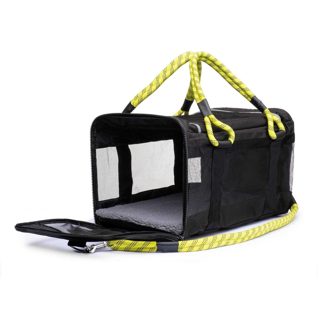 Pet Car Seat & Airline Compliant Carrier Q8840
